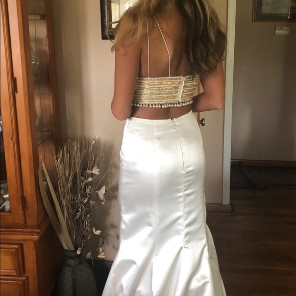 Ivory Sherri hill Prom dress 51711 - Picture 3 of 6